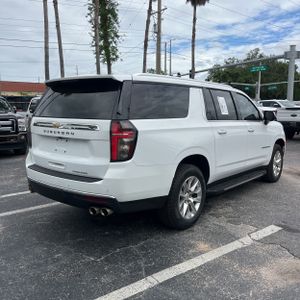 CHEVROLET SUBURBAN PREMIER - 8