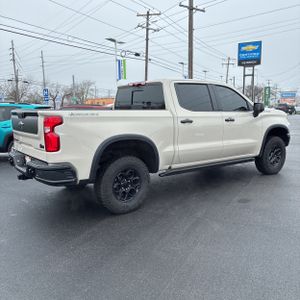 CHEVROLET SILVERADO 1500 ZR2 - 8