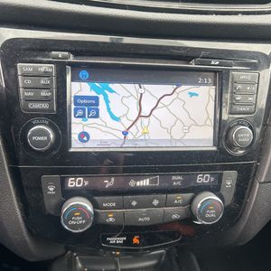 2017 Nissan ROGUE SV — миниатюра 38