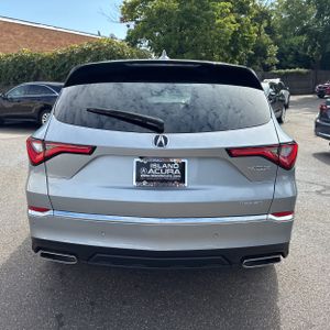 صورة 7 لـ 2023 Acura MDX SH-AWD W/TECH
