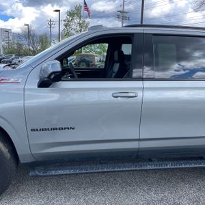 CHEVROLET SUBURBAN Z71 - 4