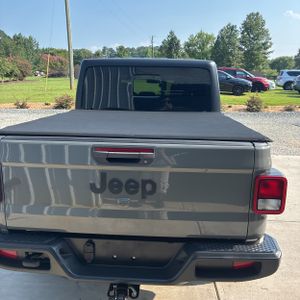 صورة 7 لـ 2023 JEEP GLADIATOR SPORT