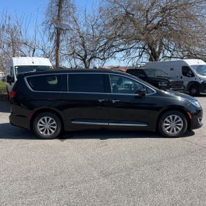 CHRYSLER PACIFICA TOURING-L - 10