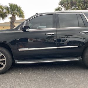 CADILLAC ESCALADE LUXURY - 4