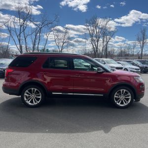 FORD EXPLORER XLT - 10