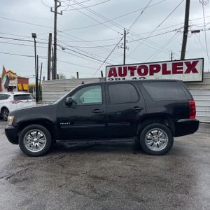 CHEVROLET TAHOE LS - 3