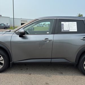 2023 Nissan ROGUE SV — фото 4