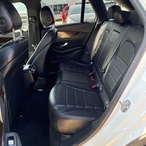 صورة 34 لـ 2017 Mercedes-BENZ GLC