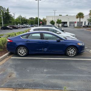 FORD FUSION SE - 10