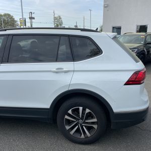 VOLKSWAGEN TIGUAN S 4MOTION - 6