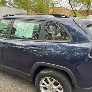 JEEP CHEROKEE SPORT - 6