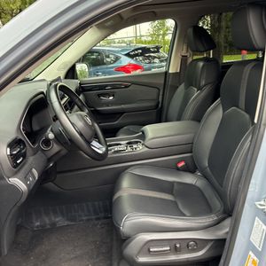2025 Honda PILOT TOURING thumbnail 32