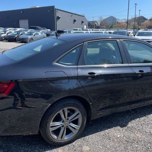 VOLKSWAGEN JETTA SE - 9