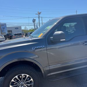 FORD F-150 XLT - 2