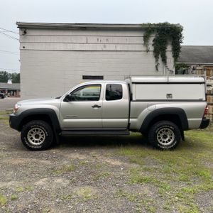 2011 Toyota TACOMA V6 photo 3