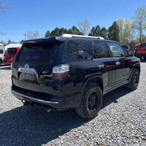 TOYOTA 4RUNNER - 8