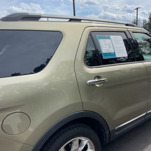 FORD EXPLORER XLT - 9