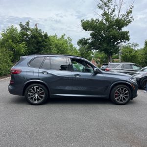 صورة 10 لـ 2022 BMW X5 XDRIVE40I