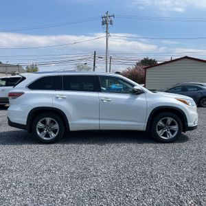 TOYOTA HIGHLANDER - 10