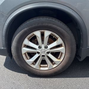 2014 Nissan ROGUE SV — миниатюра 17
