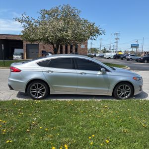 FORD FUSION SEL - 10