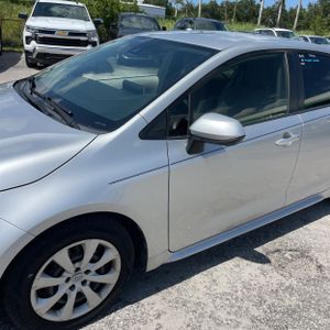 2020 Toyota COROLLA LE 照片 2