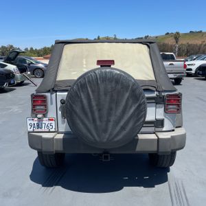 JEEP WRANGLER UNLIMITED X - 7