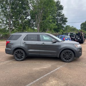 FORD EXPLORER XLT - 10