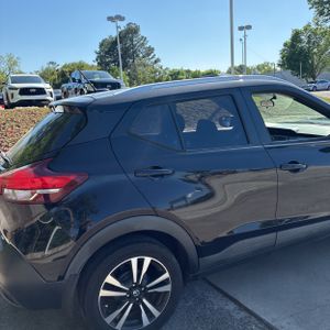 NISSAN KICKS SV - 9