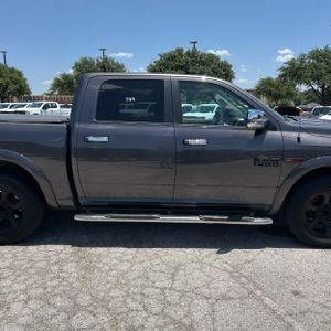 2016 RAM 1500 LARAMIE 照片 6