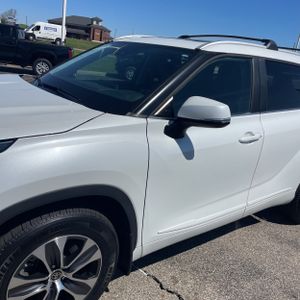 Toyota Highlander XLE - 2