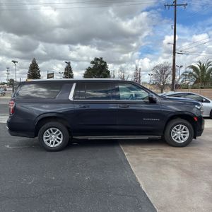 CHEVROLET SUBURBAN LT - 10
