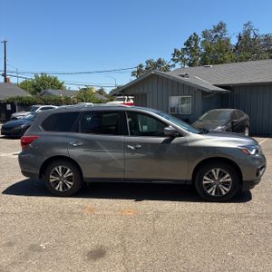 صورة 10 لـ 2019 Nissan PATHFINDER SL