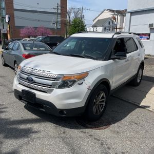 FORD EXPLORER XLT - 1