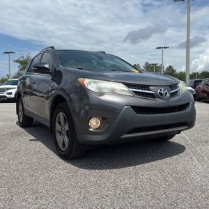 صورة 12 لـ 2015 Toyota RAV4 XLE