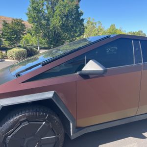 TESLA CYBERTRUCK BASE - 2