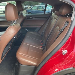 صورة مصغرة 34 لـ 2018 ALFA Romeo STELVIO BASE