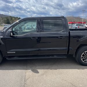 FORD F-150 XLT - 4