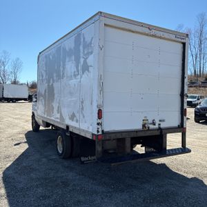 FORD E-350 CUTAWAY - 5