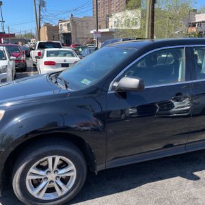 CHEVROLET EQUINOX LS - 2