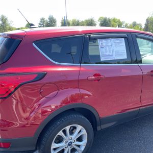 FORD ESCAPE SE - 9