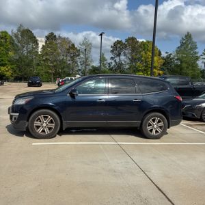 CHEVROLET TRAVERSE LT - 3