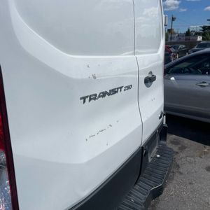 صورة 60 لـ 2019 FORD TRANSIT 250