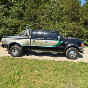FORD F-350 SUPER DUTY LARIAT - 10