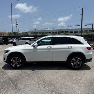 صورة 3 لـ 2019 Mercedes-BENZ GLC