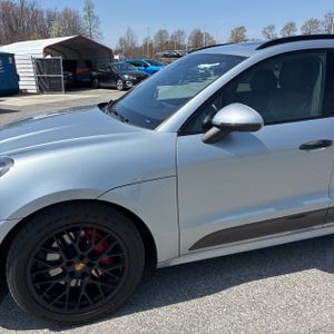 PORSCHE MACAN GTS - 2