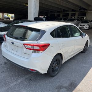 SUBARU IMPREZA 2.0I - 8