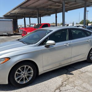 2019 FORD FUSION SE 照片 2