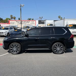 LEXUS LX 570 THREE-ROW - 3