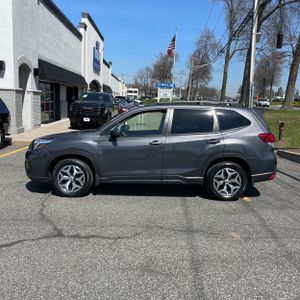 SUBARU FORESTER PREMIUM - 3